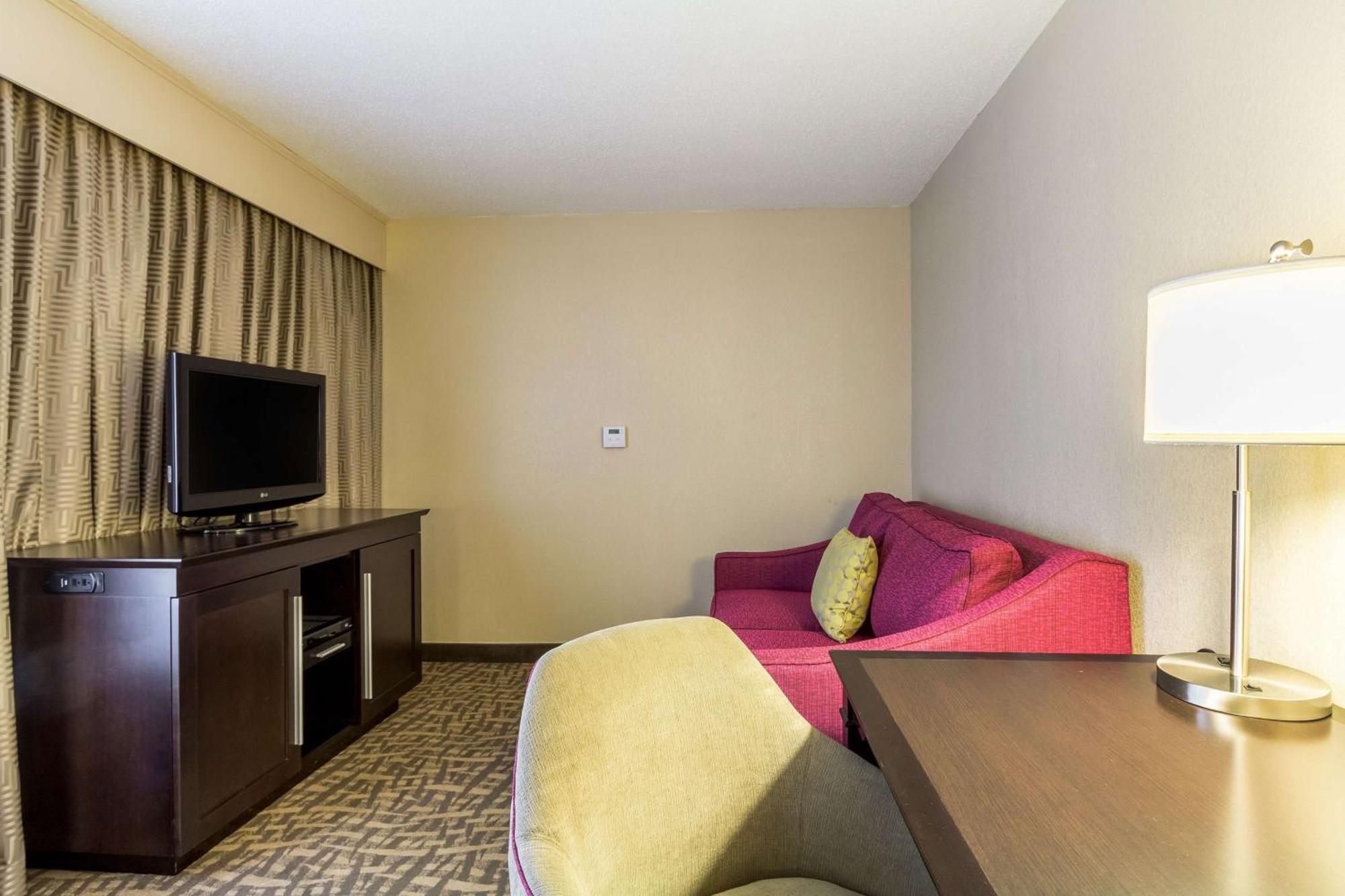 Hampton Inn Jackson Pearl Intrntl Airport Exterior photo