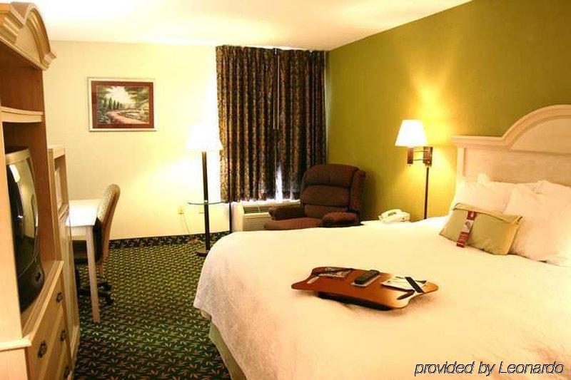 Hampton Inn Jackson Pearl Intrntl Airport Exterior photo