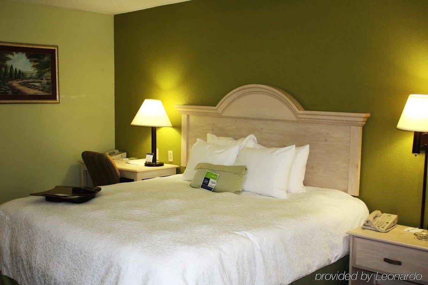 Hampton Inn Jackson Pearl Intrntl Airport Exterior photo
